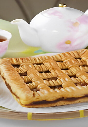 kue bay tat